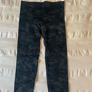 Spanx camo leggings size large